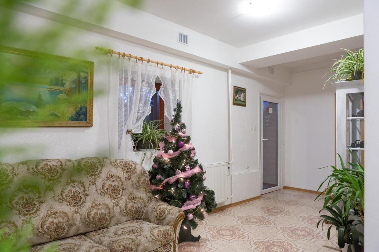 Ubytovanie Adina Poltar Luaran gambar